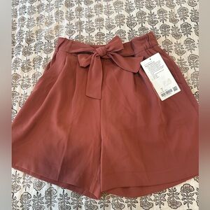 Lululemon short 5.5”